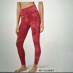 Lululemon workout pants